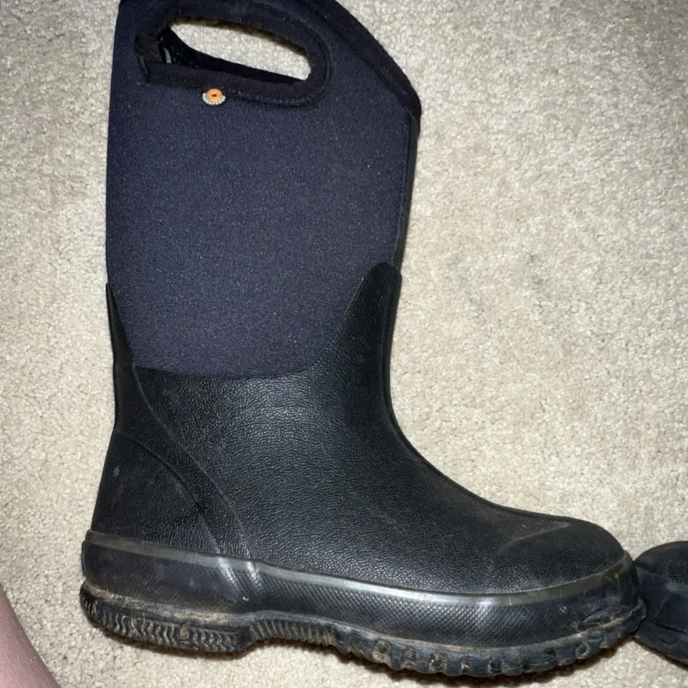 Bogs Classic High Youth Waterproof Insulated Rain Boots Black 52065-001 Size 1